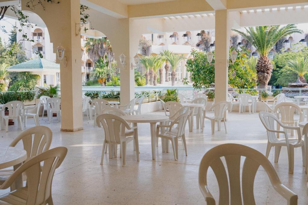 هتل نهروییس ریزورت و تالاسو